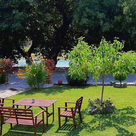 Dimitriou Rooms Глики Екстериор снимка