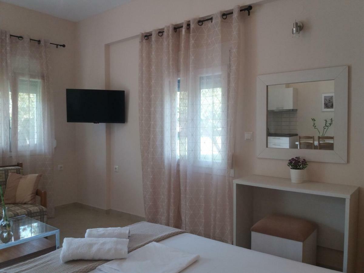 Dimitriou Rooms Глики Екстериор снимка