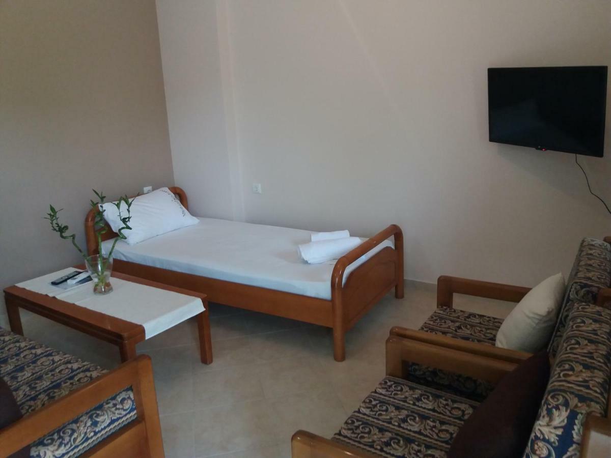 Dimitriou Rooms Глики Екстериор снимка