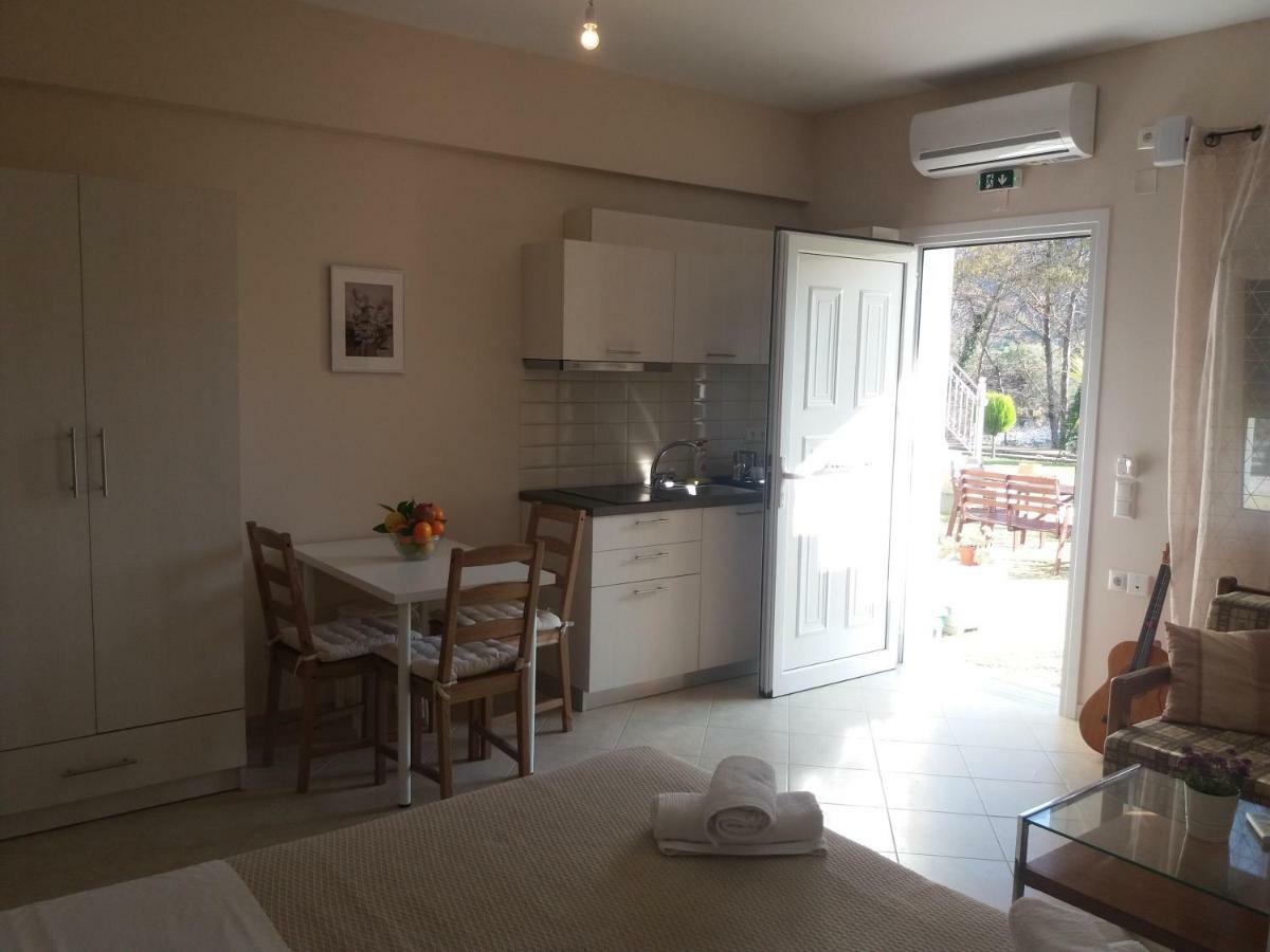 Dimitriou Rooms Глики Екстериор снимка